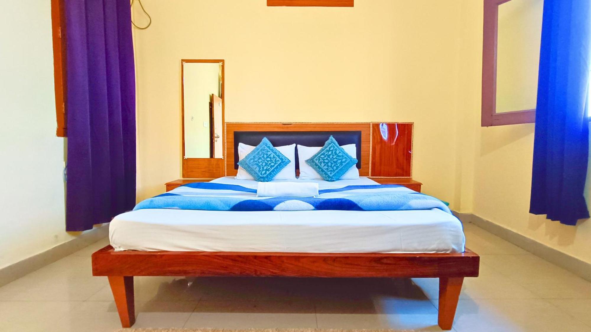 Kailash Kalp Guest house *